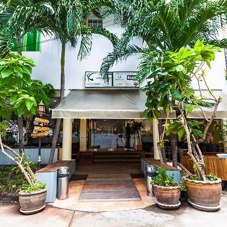 New Road Guest House Bangkok Extérieur photo