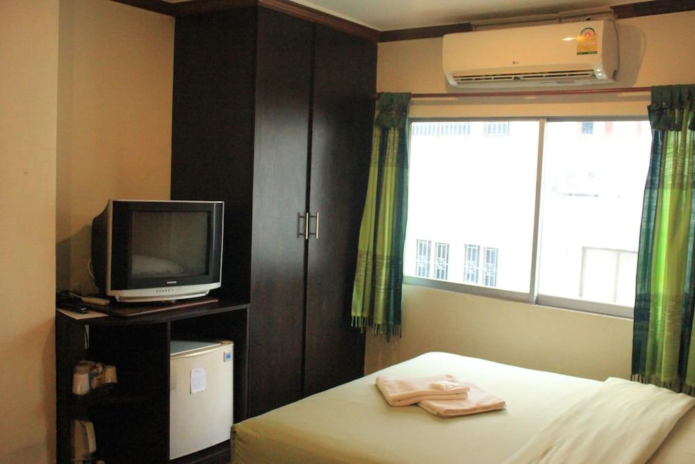 New Road Guest House Bangkok Extérieur photo