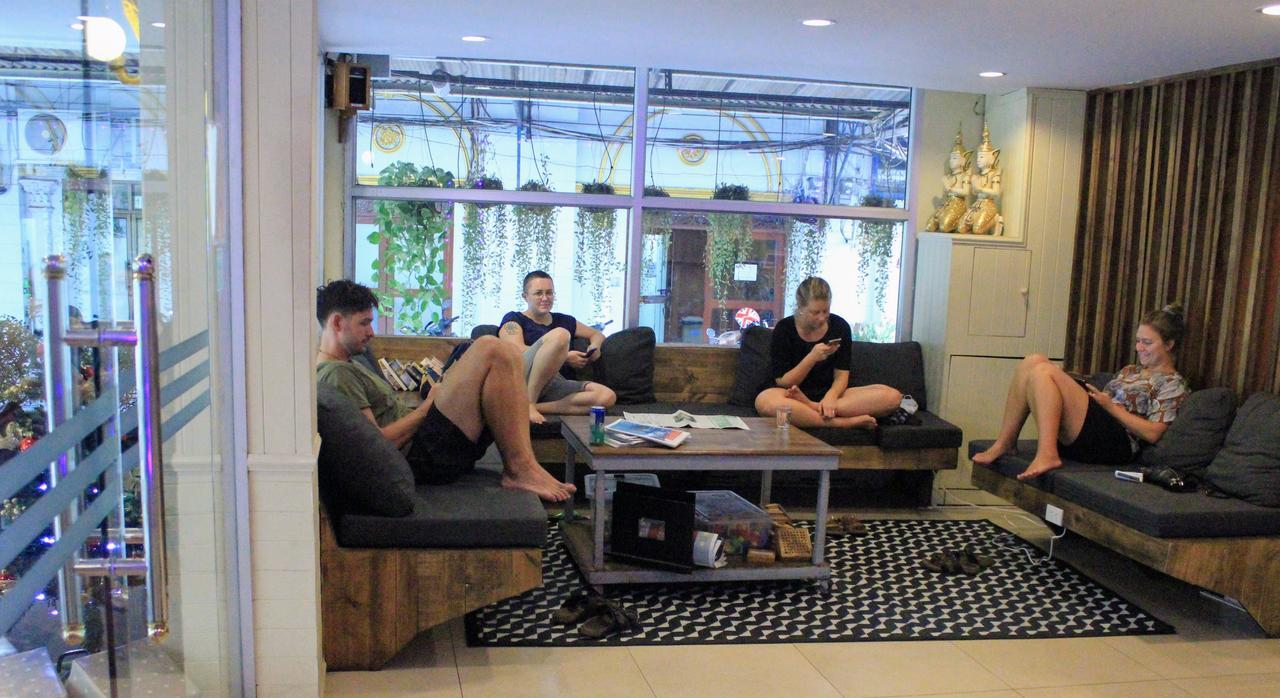 New Road Guest House Bangkok Extérieur photo