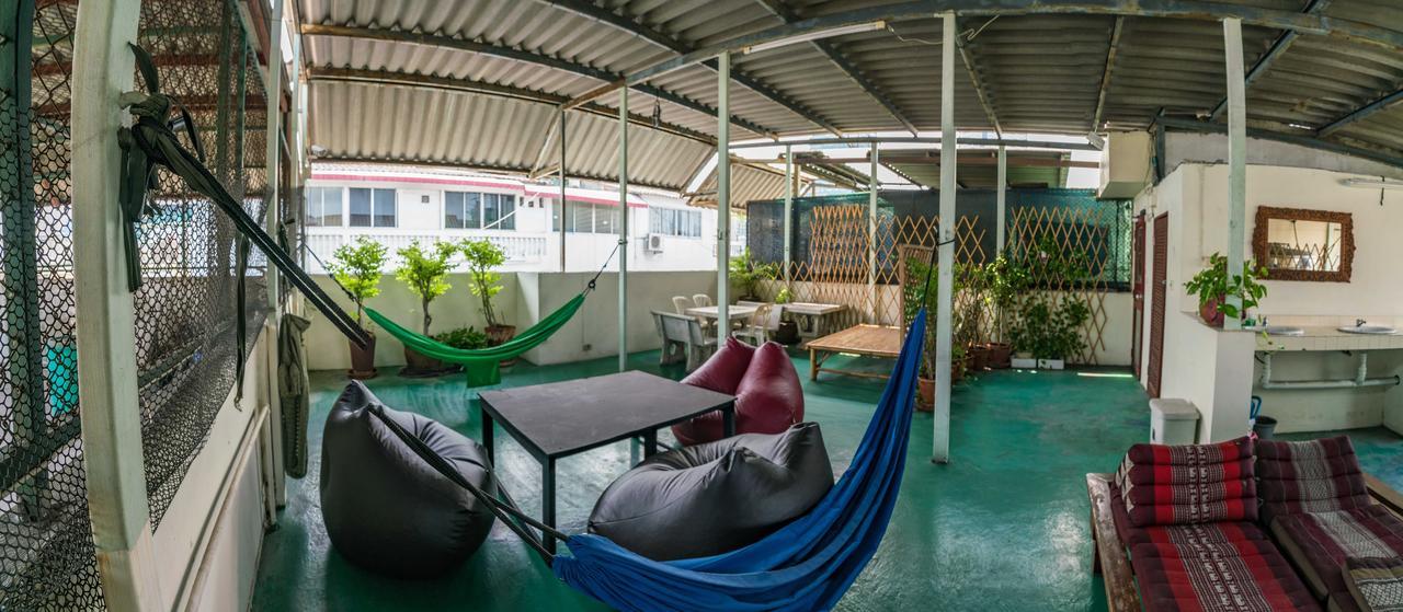 New Road Guest House Bangkok Extérieur photo