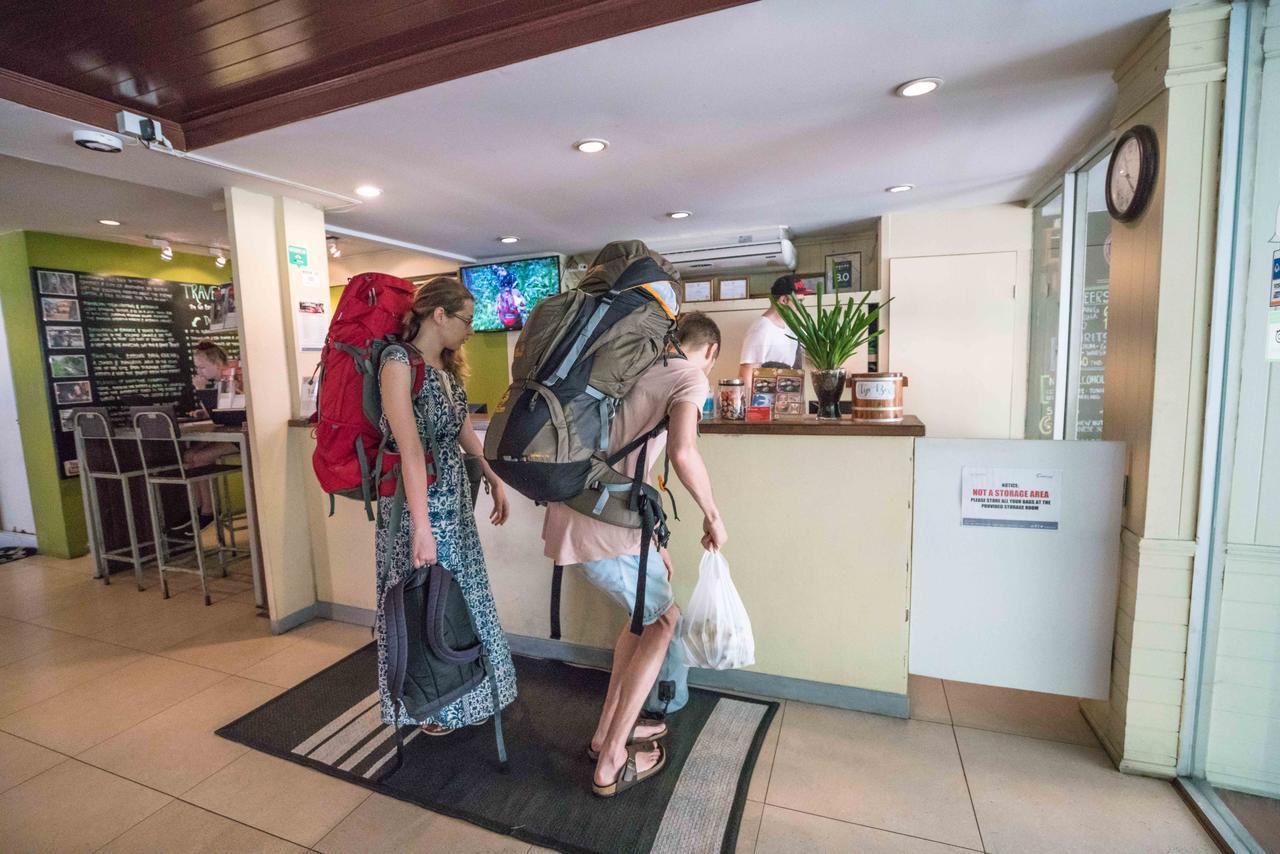New Road Guest House Bangkok Extérieur photo